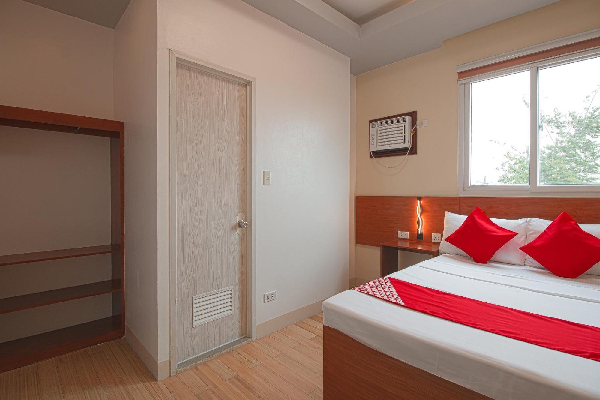Oyo 685 K Fortune Apartelle มักตัน ภายนอก รูปภาพ